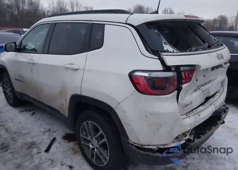 2018 Jeep Compass Latitude 4X4 z USA, uszkodzony, nr VIN 3C4NJDBB7JT112064